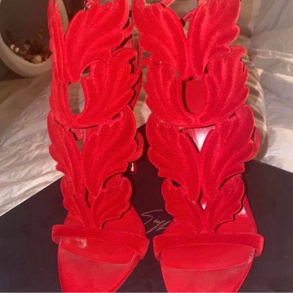 Giuseppe Zanotti Vibrant Red Leaf Heels - Picture 1 of 4